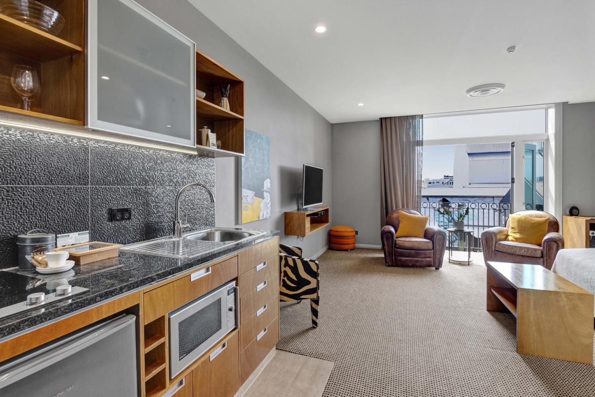 King And Queen Hotel Suites New Plymouth Exteriör bild